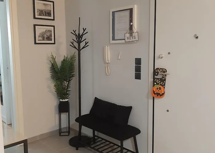Luxury Apartment Close To Metro